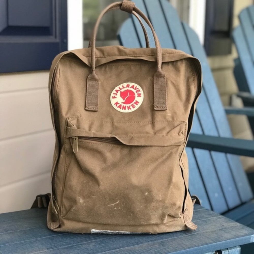 Fjällräven Sand Colored Kanken